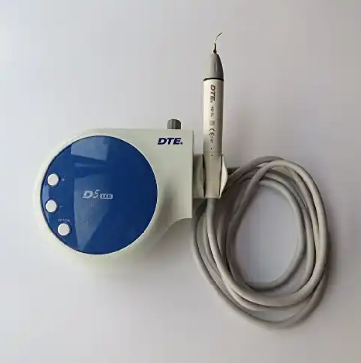 Portable Dental Ultrasonido Scaler DTE D5 With LED